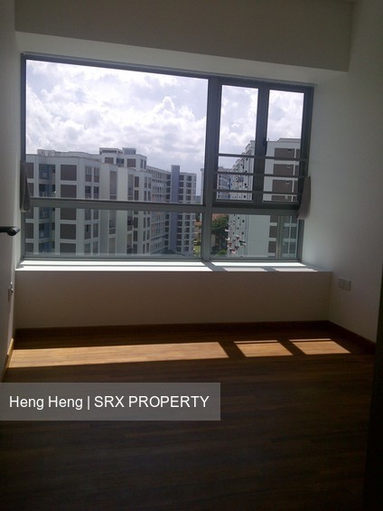 Waterfront Waves (D16), Condominium #169811452